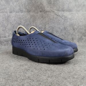 Clarks Shoes Womens 9 Slip On Casual Comfort Blue Leather Daelyn Summit Classic